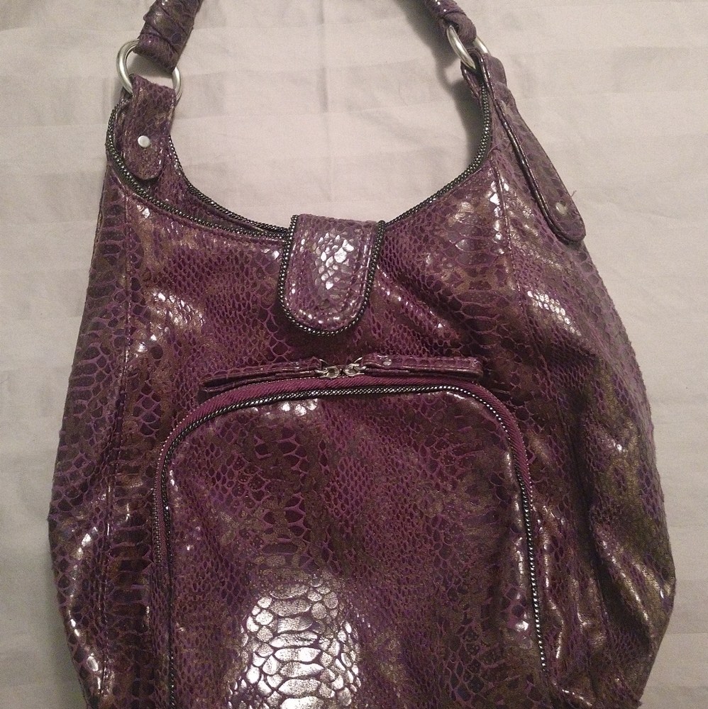 Avon Mark shoulder bag